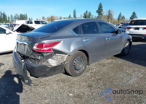 2015 Nissan Altima 2.5 S из США, поврежденный, VIN 1N4AL3AP8FC567577